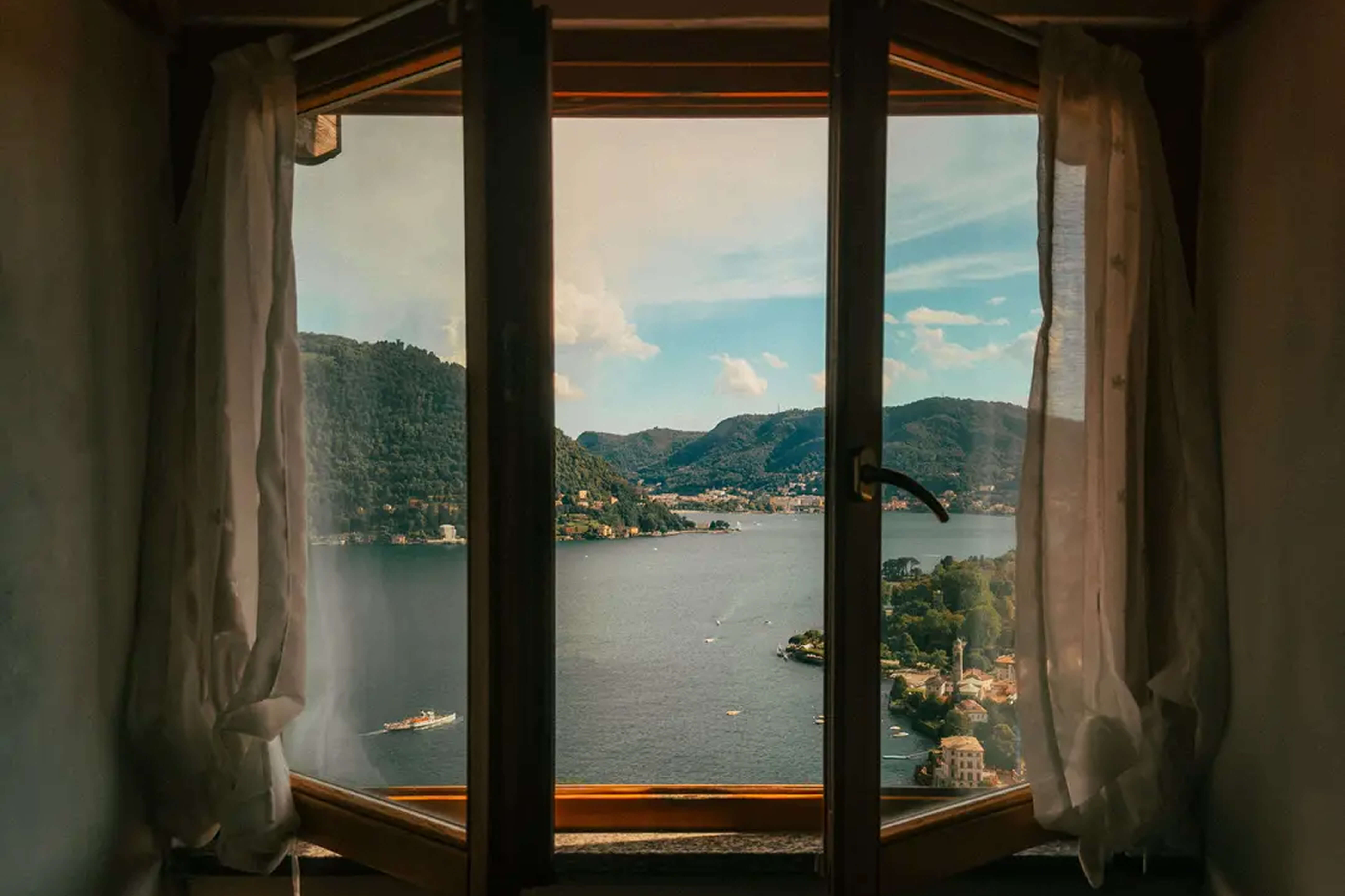 Top 5 iPhone Camera Settings for Filmmakers